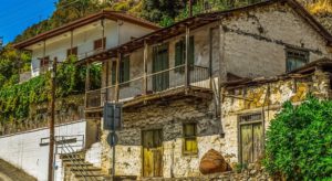 old house need expensive repair works